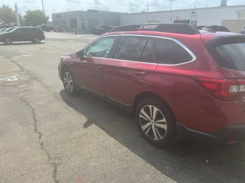 Used 2019 Subaru Outback 2.5i Limited w/ Popular Package #2 AWD/4WD image 5