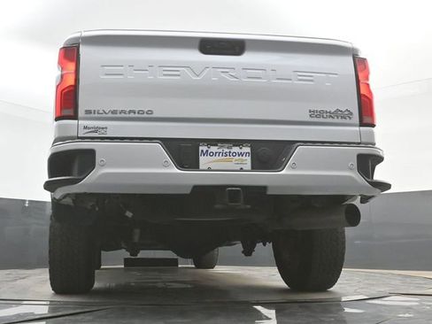 Used 2025 Chevrolet Silverado 2500 High Country w/ Technology Package AWD/4WD image 47