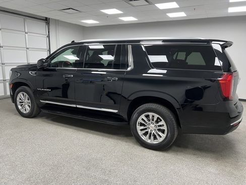 Used 2023 GMC Yukon XL SLT image 6