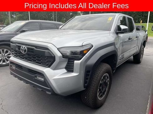 Used 2024 Toyota Tacoma TRD Off-Road w/ TRD Off Road Upgrade Package AWD/4WD image 1