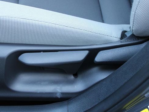 Used 2024 Toyota Corolla LE image 30