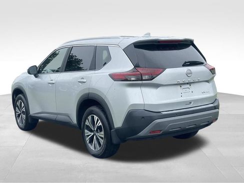 Certified 2023 Nissan Rogue SV w/ SV Premium B Package AWD/4WD image 5