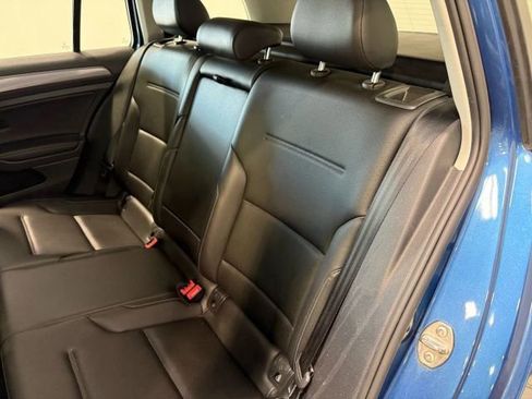 Used 2018 Volkswagen Golf Alltrack SE image 13