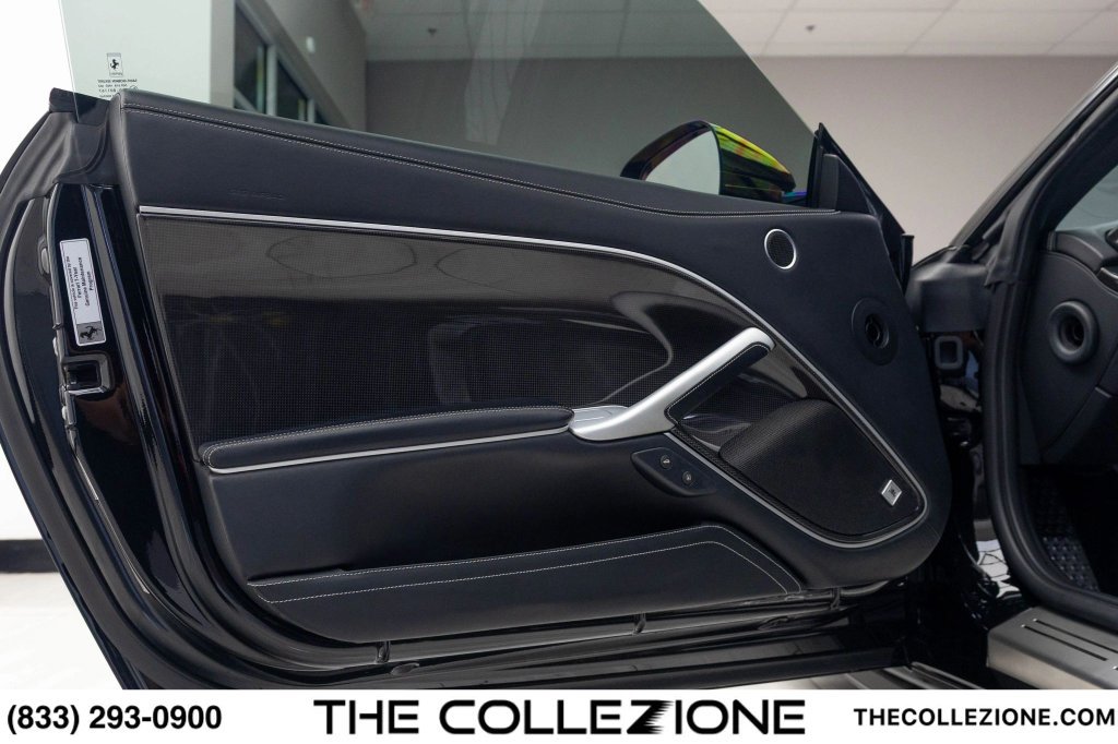 Used 2014 Ferrari F12 Berlinetta RWD image 38