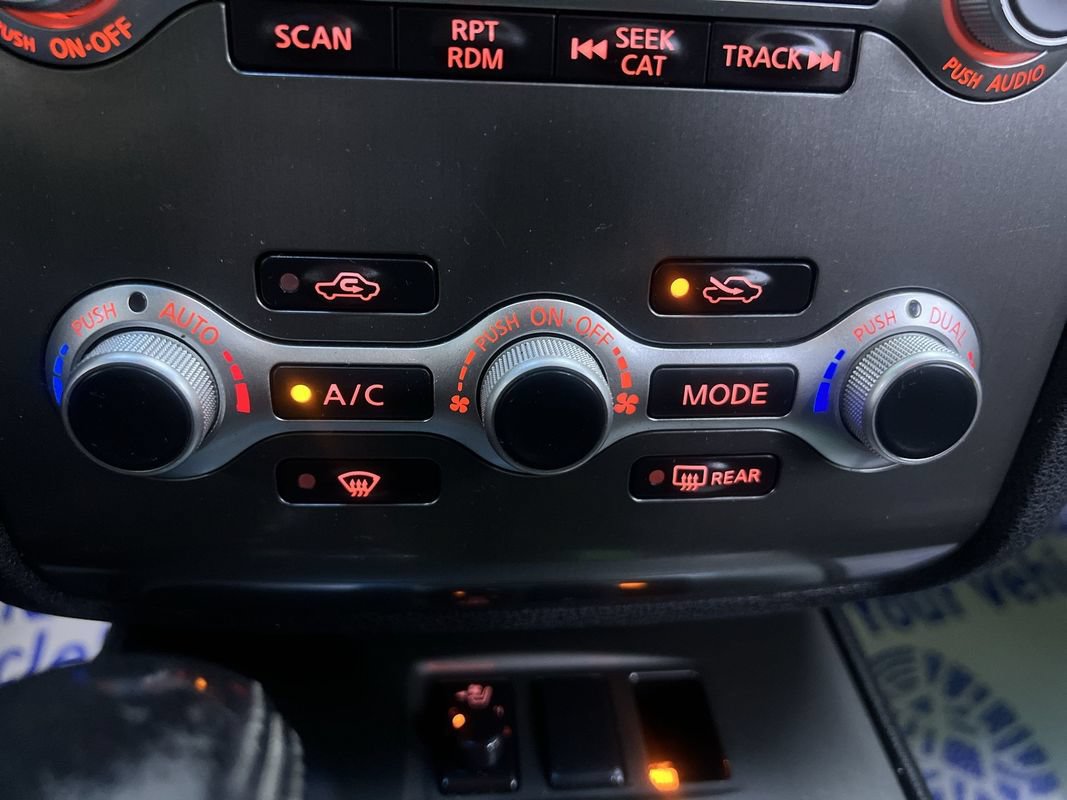 Used 2014 Nissan Maxima 3.5 SV w/ Sport Package FWD image 21