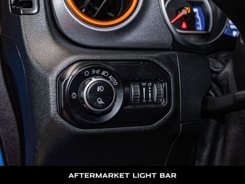 Used 2021 Jeep Gladiator Mojave AWD/4WD image 6