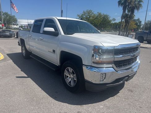 Used 2018 Chevrolet Silverado 1500 LT w/ LT Convenience Package image 1