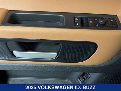 New 2025 Volkswagen ID. Buzz Pro S image 10