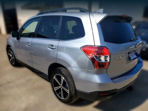 Used 2016 Subaru Forester 2.5i Limited AWD/4WD image 10