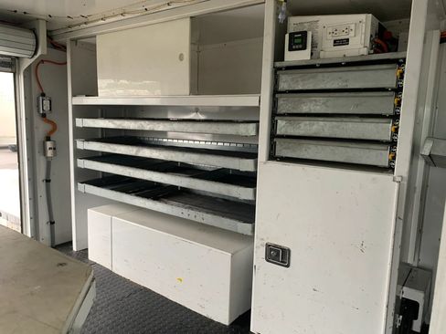 Used 2019 Ford E-350 and Econoline 350 Super Duty RWD image 28