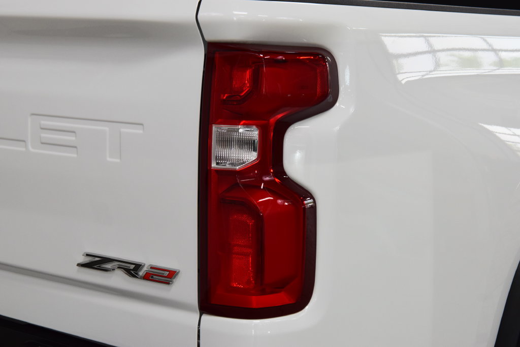 Used 2024 Chevrolet Silverado 2500 ZR2 w/ Technology Package AWD/4WD image 21