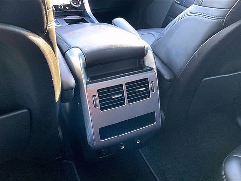 Used 2020 Land Rover Range Rover Sport HSE image 23