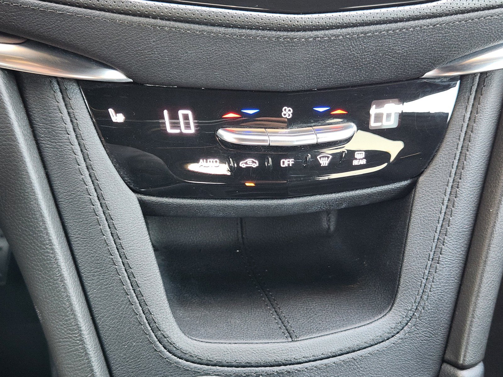 Used 2023 Cadillac XT5 Luxury FWD image 13
