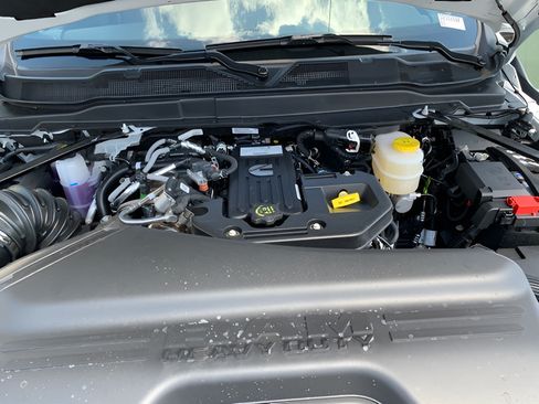 New 2025 RAM 2500 Big Horn AWD/4WD image 12