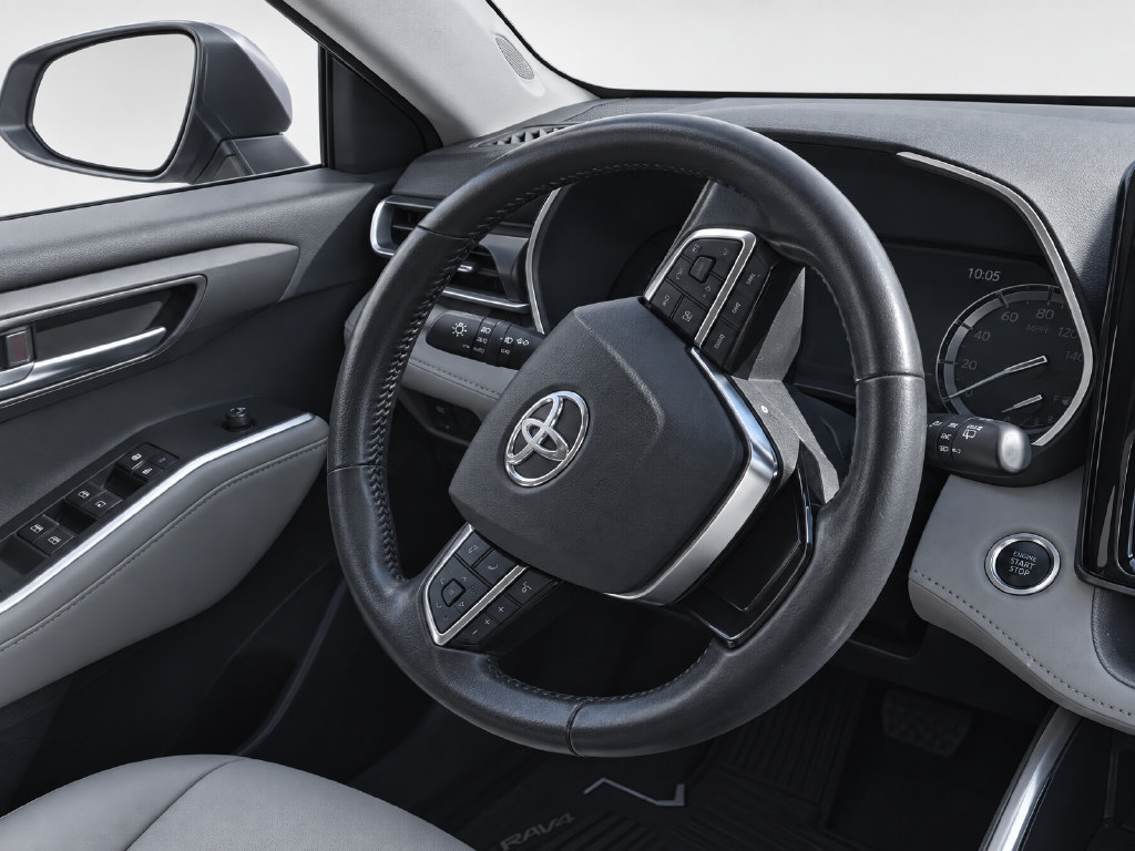 Used 2020 Toyota Highlander XLE AWD/4WD image 20