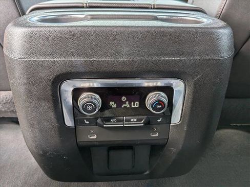 Used 2022 GMC Yukon SLT w/ SLT Premium Package AWD/4WD image 18