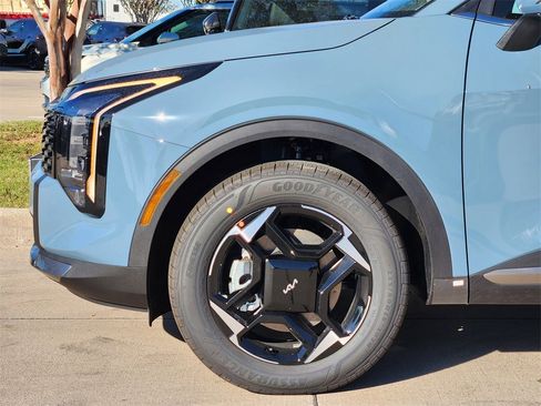 New 2026 Kia Sportage EX image 5