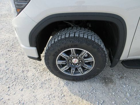New 2026 GMC Sierra 1500 AT4 w/ AT4 Premium Package AWD/4WD image 14