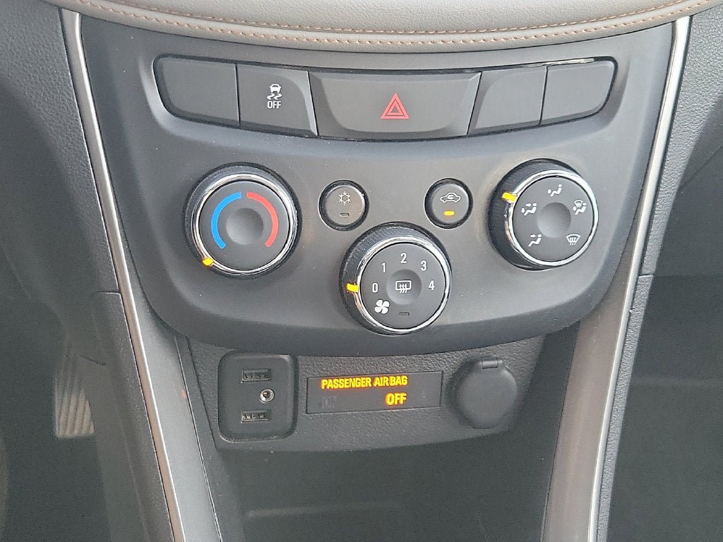 Used 2020 Chevrolet Trax LS FWD image 17