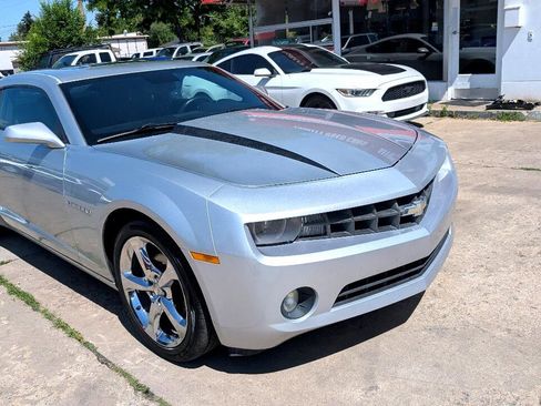 Used 2010 Chevrolet Camaro LT image 3
