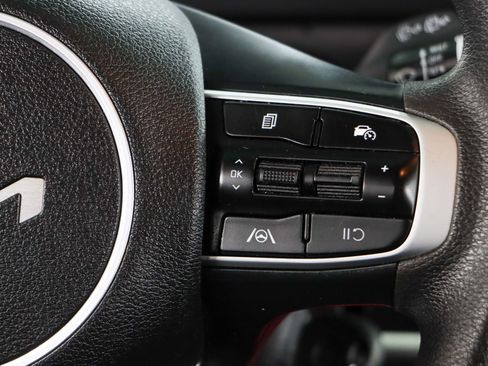 Used 2024 Kia Sportage LX FWD image 14