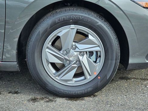 New 2026 Hyundai Elantra SE image 9