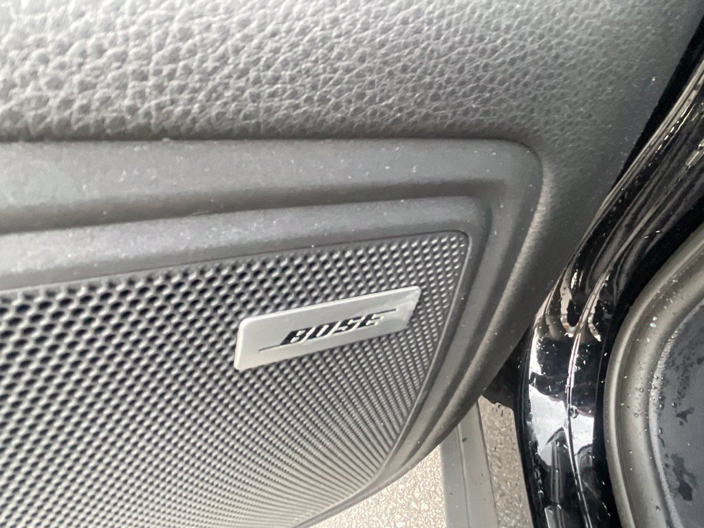 Used 2023 Porsche Macan AWD/4WD image 12