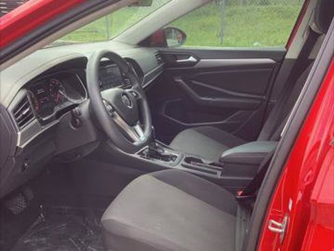 Used 2019 Volkswagen Jetta S w/ Driver Assistance Package FWD image 17