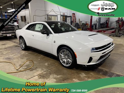 New 2026 Dodge Charger Daytona Scat Pack image 1