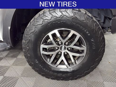 Used 2018 Ford F150 Raptor w/ Equipment Group 802A Luxury image 15