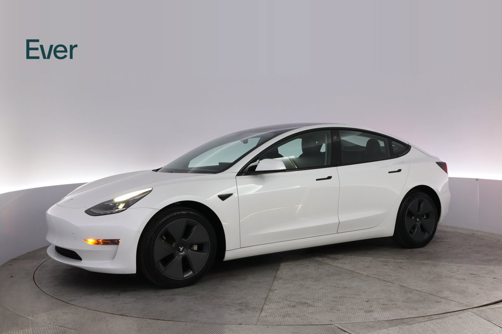 Used 2021 Tesla Model 3 Standard Range Plus RWD image 18