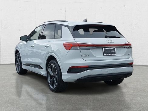 Certified 2023 Audi Q4 e-tron Premium w/ Convenience Package AWD/4WD image 7