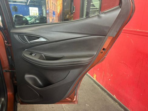 Used 2021 Buick Encore GX Preferred w/ Cold Weather Comfort Package image 15