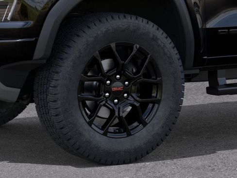 New 2026 GMC Canyon Denali w/ LPO, Denali Black Edition AWD/4WD image 33