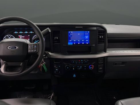 Used 2025 Ford F250 XL w/ XL Off-Road Package AWD/4WD image 11