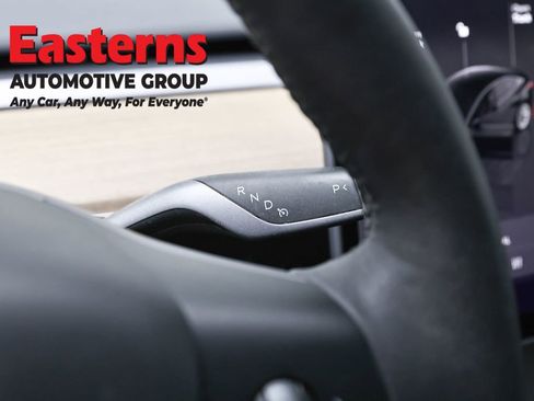 Used 2023 Tesla Model 3 Standard Range image 13