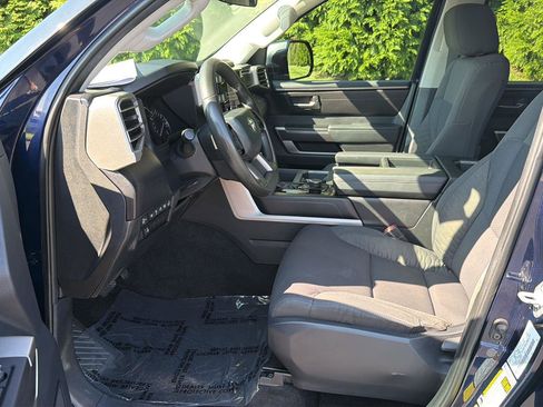 Used 2022 Toyota Tundra SR5 w/ Convenience Package RWD image 9