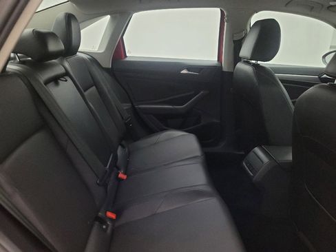 Used 2020 Volkswagen Jetta SE w/ SE Cold Weather Package FWD image 19
