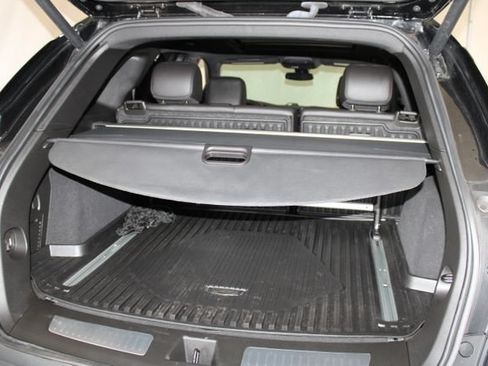 Certified 2023 Cadillac XT5 Premium Luxury w/ LPO, Floor Liner Package AWD/4WD image 33