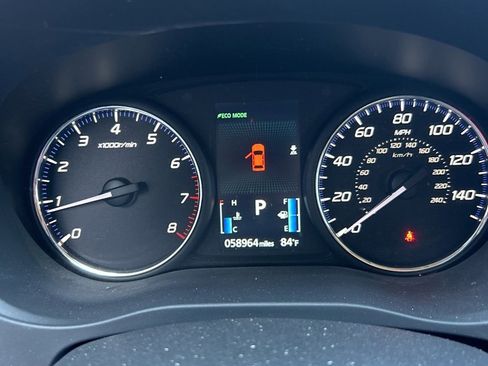 Used 2014 Mitsubishi Outlander SE image 7