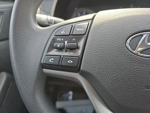 Used 2020 Hyundai Tucson Value w/ Winter Weather Package image 20