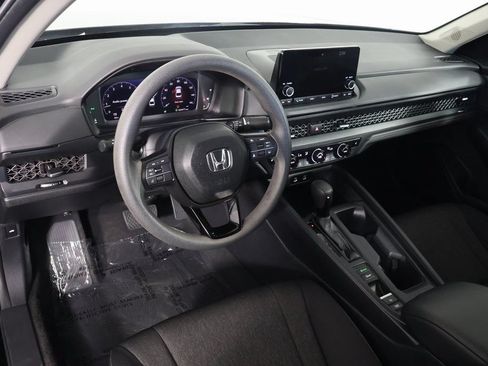 Used 2023 Honda Accord EX image 7