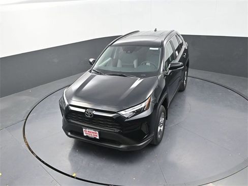 New 2025 Toyota RAV4 XLE image 21