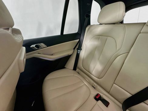 Used 2022 BMW X5 sDrive40i w/ Premium Package RWD image 12