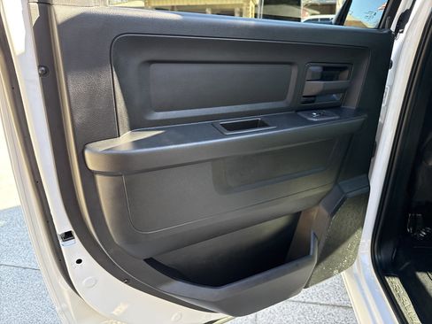 Used 2025 RAM 3500 Tradesman w/ Chrome Appearance Group image 25