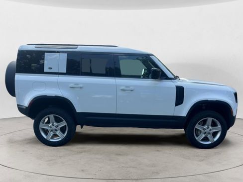 Used 2020 Land Rover Defender 110 SE image 3