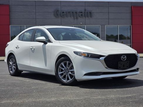 Used 2022 MAZDA MAZDA3 s FWD image 2