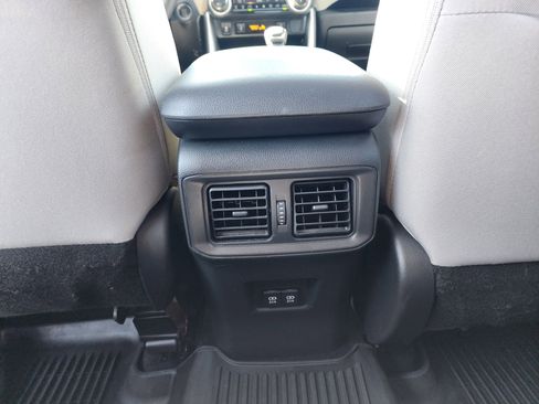 Used 2019 Toyota RAV4 XLE w/ Convenience Package image 17