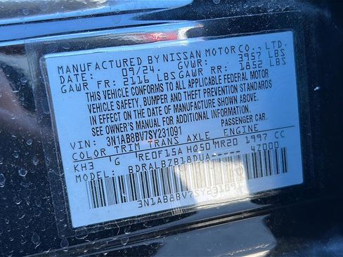 Used 2025 Nissan Sentra S FWD image 11