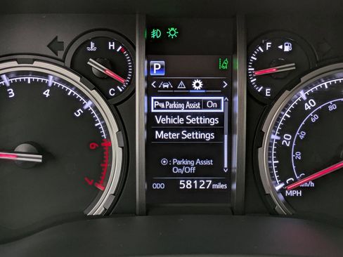 Used 2022 Toyota 4Runner Limited image 9